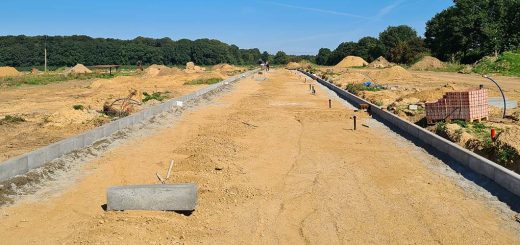 Straße vor unserem Grundstück