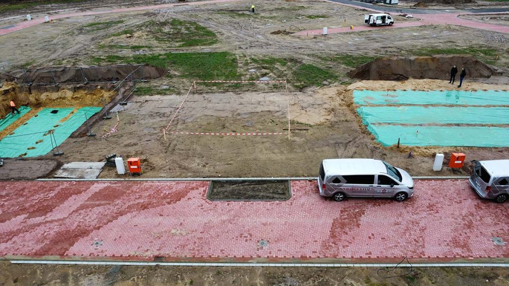 Unser Grundstück von oben