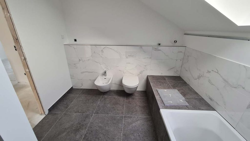 Das fast fertige Badezimmer